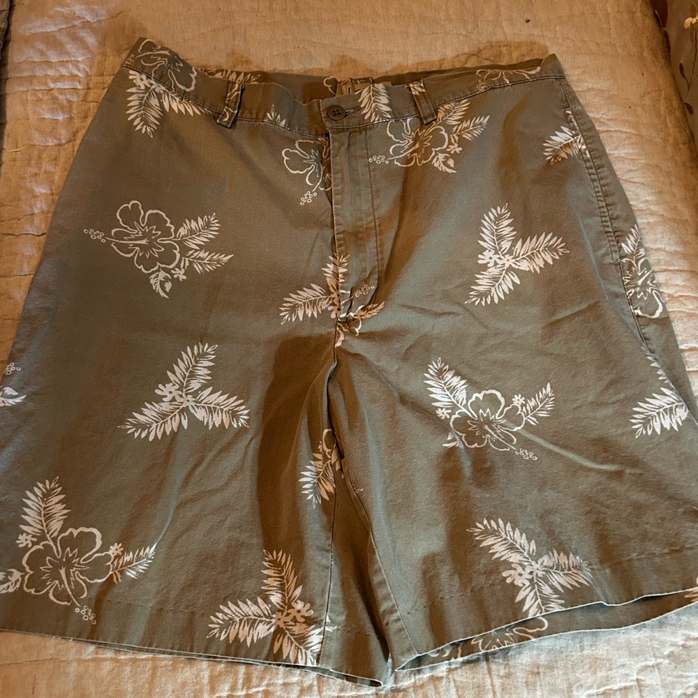 J Crew MensTan Floral Shorts sz 36